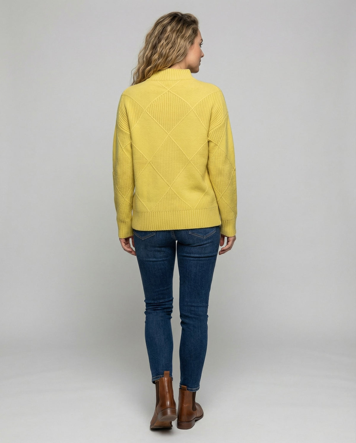 Alma | Damestrik med rullekrave - Blødt strikket sweater i afslappet pasform