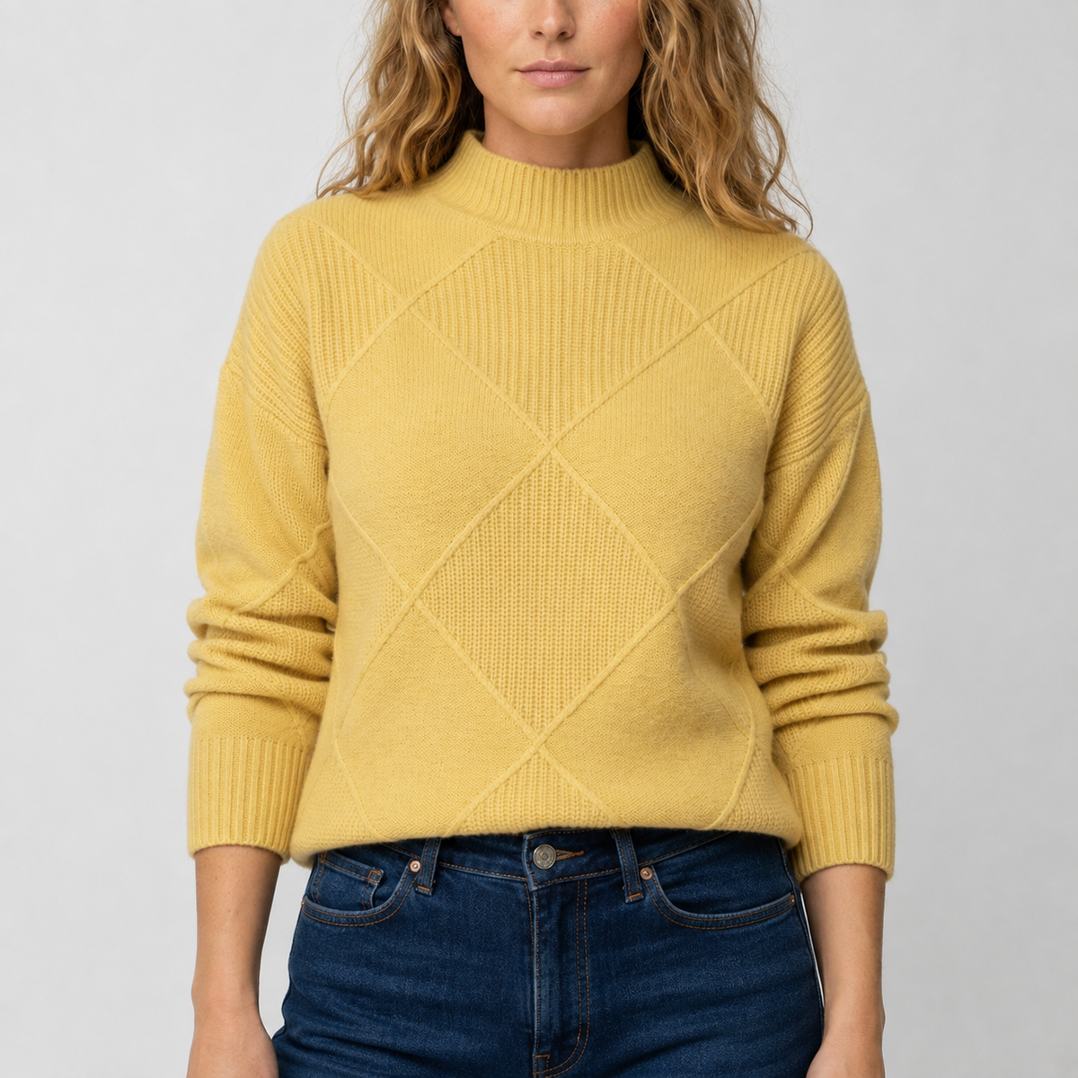 Alma | Damestrik med rullekrave - Blødt strikket sweater i afslappet pasform